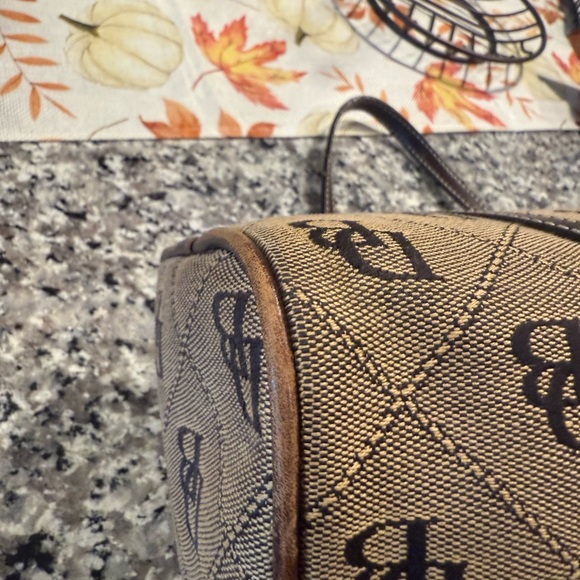 ❤️Dooney&Bouke Purse - Picture 5 of 6